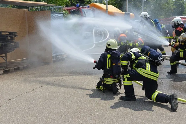 feuerloeschuebung-515781640 feuerloeschuebung-515781640